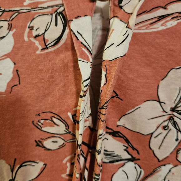 Olsen pink floral top size L - Picture 4 of 13